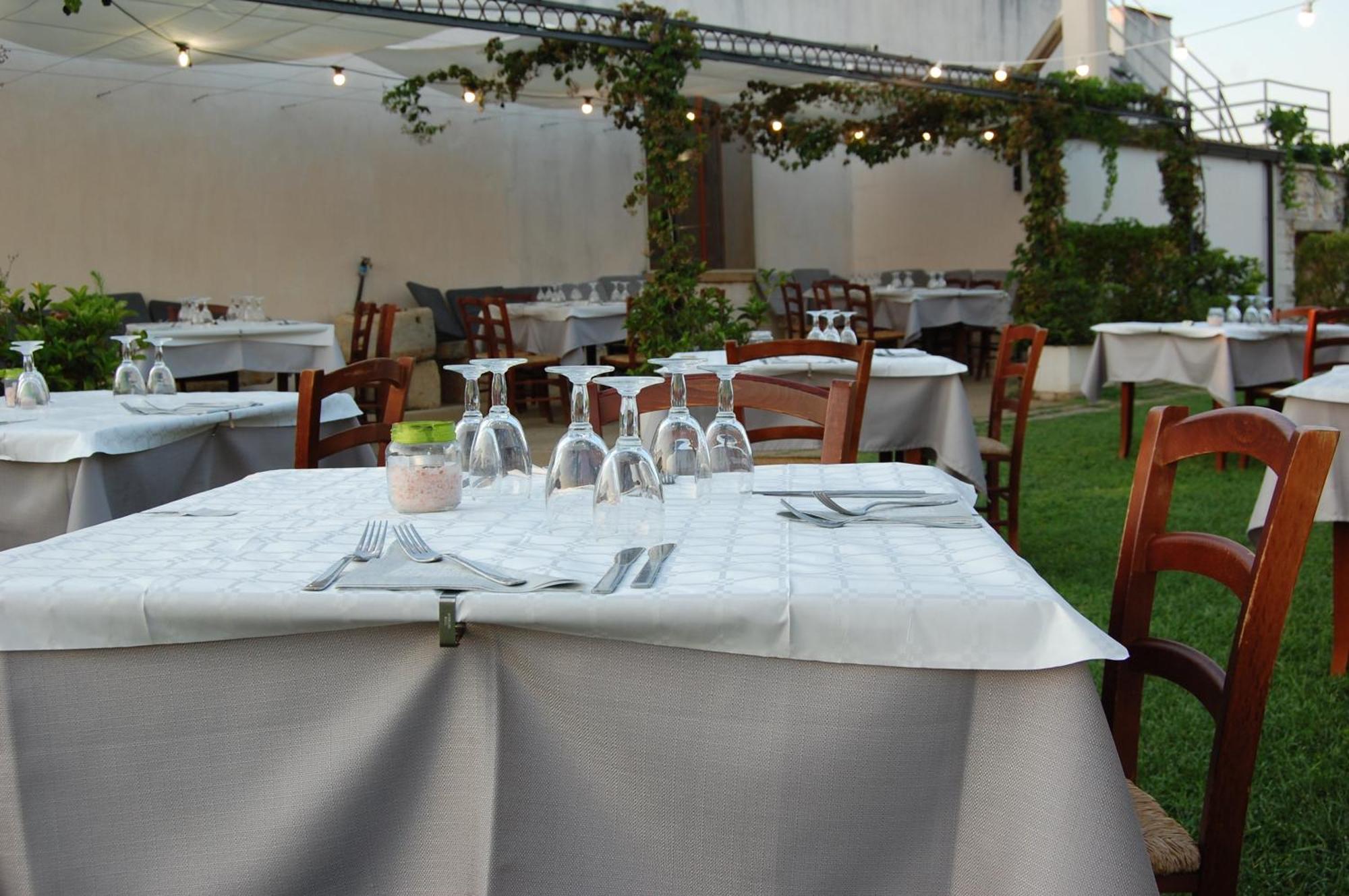 Il Megalite Farm stay *